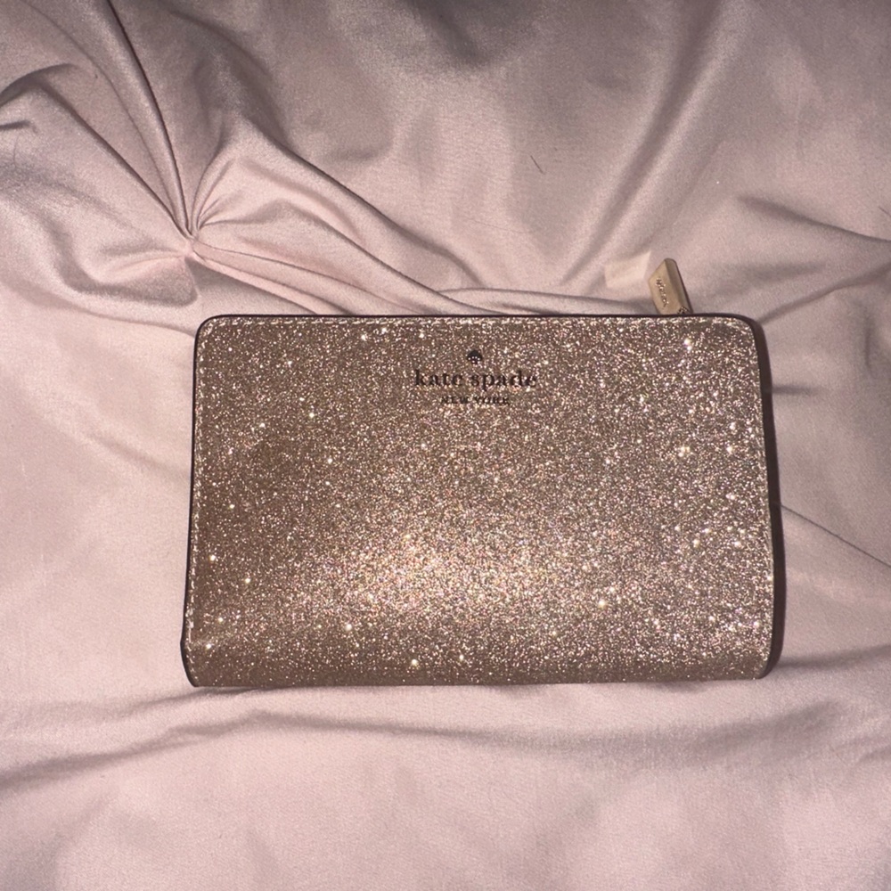 Glittery wallet with coin pocket snap pocket